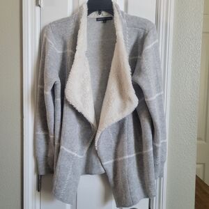 Adrienne Vittadini sz M Sherpa Plaid Cardigan Sweater
